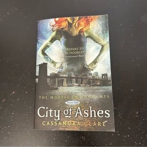 City of Ashes The Infernal Devices Cassandra Clare Paperback Book